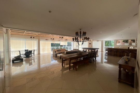 Casa de Condomínio à venda com 8 quartos, 1465m² em Dois Córregos, Valinhos