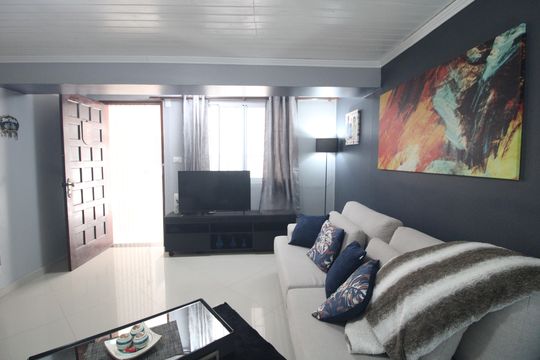 Sala de casa à venda com 2 quartos, 150m² em Conjunto Habitacional Brigadeiro Faria Lima, São Paulo