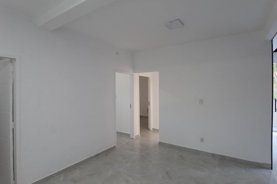 Sala de casa à venda com 3 quartos, 360m² em Céu Anil (justinópolis), Belo Horizonte