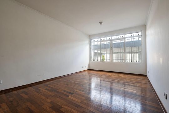 Sala de casa à venda com 3 quartos, 160m² em Vila Madalena, São Paulo