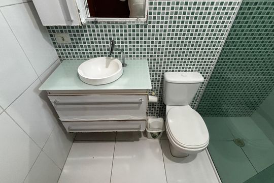 Banheiro de casa à venda com 3 quartos, 257m² em Parque Capuava, Santo André