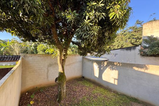 Área externa de casa para alugar com 1 quarto, 55m² em Guaratiba, Rio de Janeiro