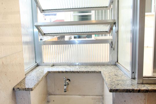 Área de Serviço de apartamento para alugar com 1 quarto, 43m² em Ramos, Rio de Janeiro