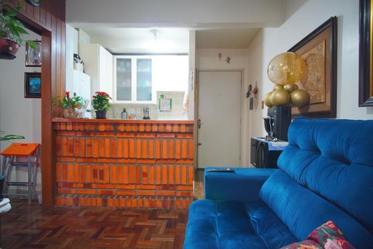 Sala de apartamento à venda com 1 quarto, 40m² em Jardim Dona Leopoldina, Porto Alegre