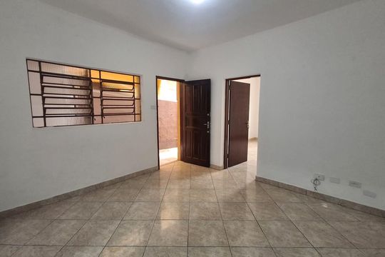 Casa para alugar com 1 quarto, 179m² em Vila Alpina, São Paulo
