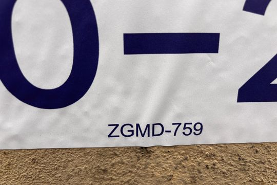 Placa de apartamento à venda com 2 quartos, 54m² em Chácaras São Luís, Barueri