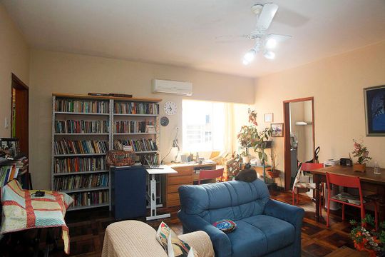 Sala de apartamento à venda com 3 quartos, 119m² em Cidade Baixa, Porto Alegre