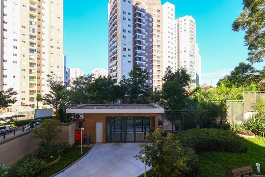 Vista da varanda da sala de apartamento à venda com 2 quartos, 55m² em Vila Andrade, São Paulo