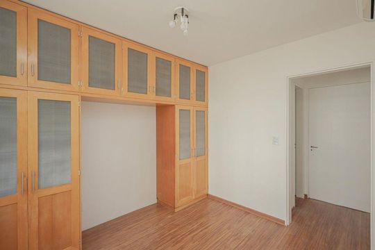 Quarto de apartamento para alugar com 1 quarto, 44m² em Mont’Serrat, Porto Alegre