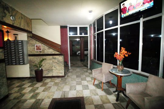 Área comum - Hall de entrada de apartamento à venda com 2 quartos, 72m² em Olaria, Rio de Janeiro