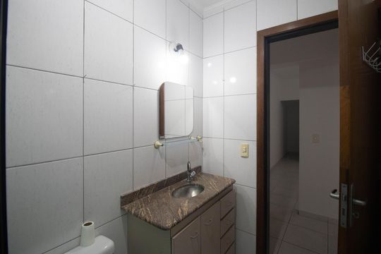Banheiro de casa para alugar com 1 quarto, 50m² em Horto Florestal, São Paulo