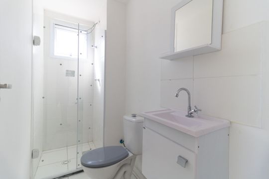 Banheiro de apartamento para alugar com 1 quarto, 40m² em Vila Moraes, São Paulo