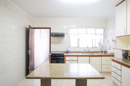 Cozinha  de casa à venda com 3 quartos, 188m² em Nova Gerti, São Caetano do Sul