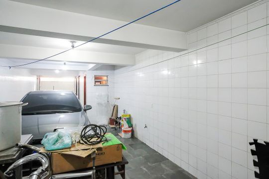 Garagem de casa à venda com 3 quartos, 188m² em Nova Gerti, São Caetano do Sul