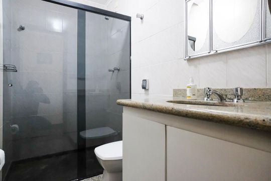 Banheiro 2 de casa à venda com 3 quartos, 188m² em Nova Gerti, São Caetano do Sul