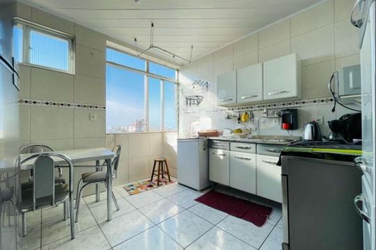 Cozinha de apartamento para alugar com 2 quartos, 69m² em São Sebastião, Porto Alegre