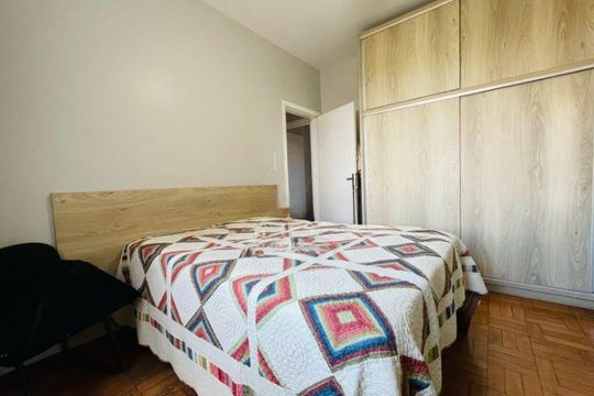 Quarto 2 de apartamento para alugar com 2 quartos, 69m² em São Sebastião, Porto Alegre