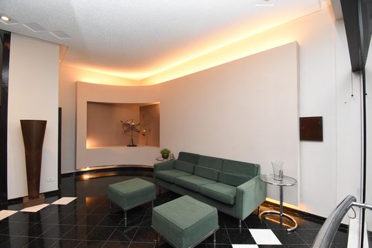 Hall de entrada de apartamento à venda com 1 quarto, 61m² em Batel, Curitiba