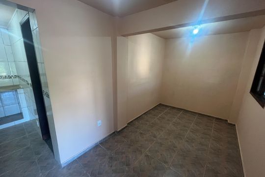 Casa para alugar com 1 quarto, 45m² em Praia da Bandeira, Rio de Janeiro