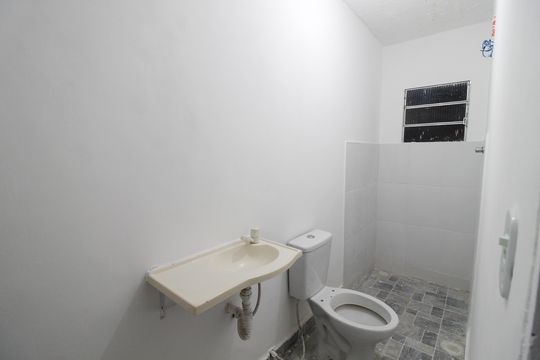Banheiro de casa para alugar com 1 quarto, 45m² em Jardim São Jorge, São Paulo