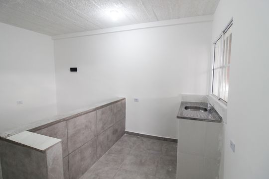 Cozinha de casa para alugar com 1 quarto, 45m² em Jardim São Jorge, São Paulo