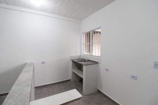 Cozinha de casa para alugar com 1 quarto, 45m² em Jardim São Jorge, São Paulo