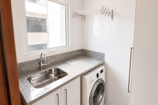 Área de serviço de apartamento para alugar com 1 quarto, 75m² em Mont’Serrat, Porto Alegre