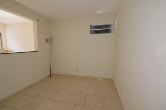 Sala/Quarto de casa para alugar com 1 quarto, 50m² em Jardim Roberto, Osasco