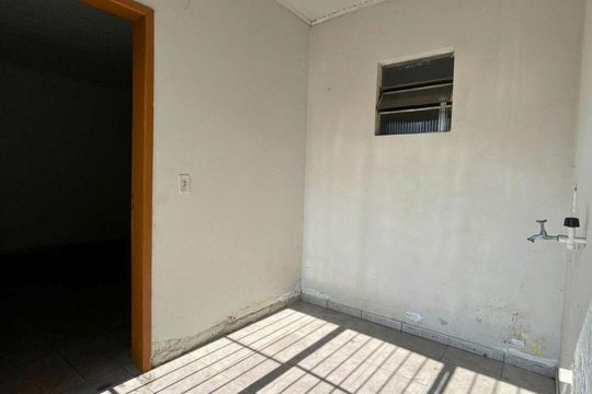 Casa para alugar com 1 quarto, 90m² em Vila Monte Carlo, Cachoeirinha