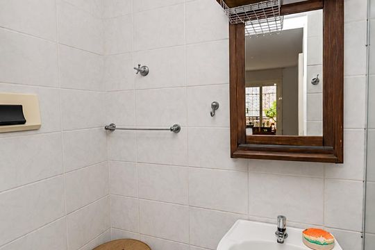 Banheiro de apartamento à venda com 1 quarto, 37m² em Jardim Paulistano (Zona Norte), São Paulo