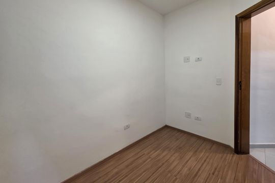 Quarto  de apartamento para alugar com 2 quartos, 57m² em Vila Príncipe de Gales, Santo André