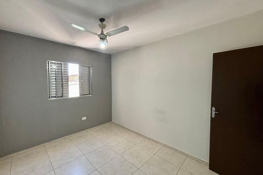 Quarto 2 de casa à venda com 2 quartos, 90m² em Jardim Ponte Rasa, São Paulo