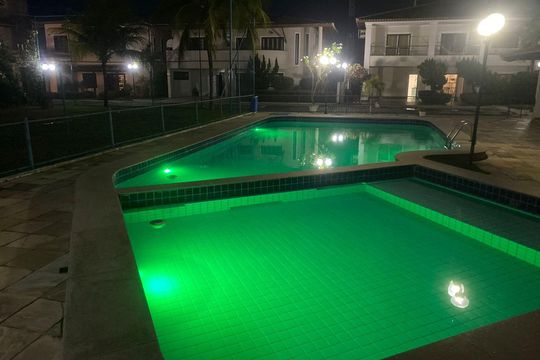 Casa de Condomínio para alugar com 5 quartos, 500m² em Stella Maris, Salvador