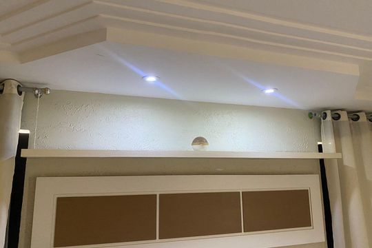 Casa de Condomínio para alugar com 5 quartos, 500m² em Stella Maris, Salvador