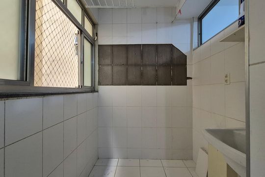 Lavanderia de apartamento para alugar com 3 quartos, 80m² em Jardim Utinga, Santo André