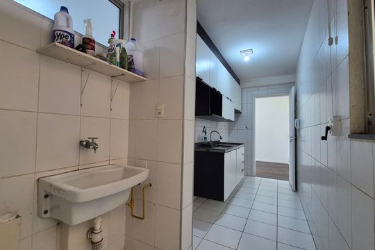 Lavanderia de apartamento para alugar com 3 quartos, 80m² em Jardim Utinga, Santo André