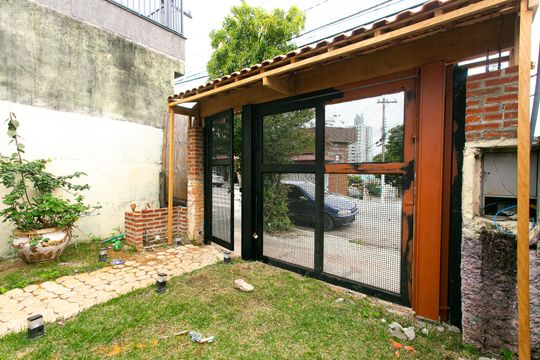 Garagem de casa à venda com 2 quartos, 98m² em Penha de França, São Paulo