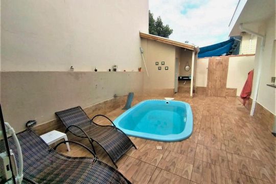 Piscina de casa para alugar com 3 quartos, 272m² em Jardim Chapadão, Campinas