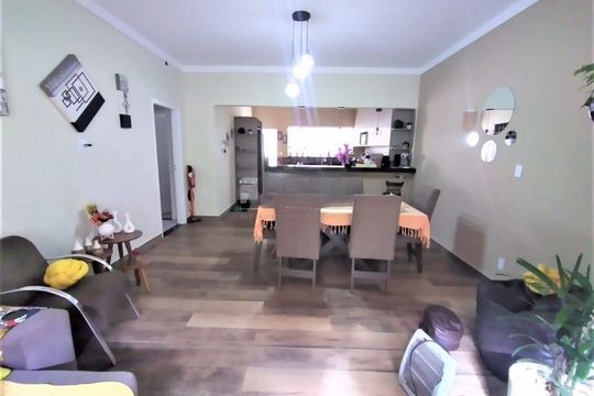 Casa para alugar com 3 quartos, 272m² em Jardim Chapadão, Campinas