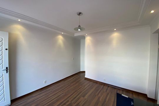 Casa para alugar com 2 quartos, 68m² em Vila Rio Branco, São Paulo