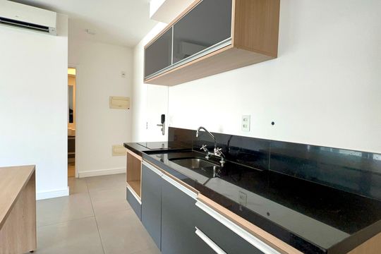 Cozinha de apartamento à venda com 1 quarto, 48m² em Consolação, São Paulo