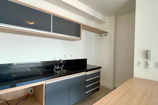 Cozinha de apartamento à venda com 1 quarto, 48m² em Consolação, São Paulo