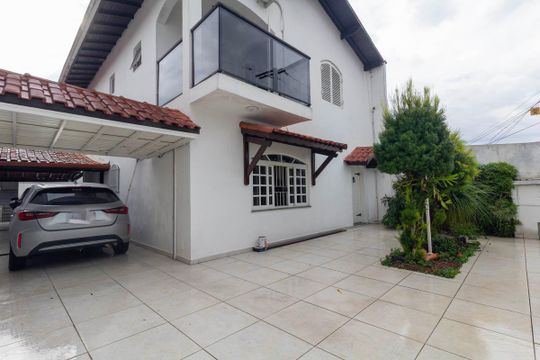 Garagem e Jardim de casa para alugar com 3 quartos, 320m² em Vila Ré, São Paulo