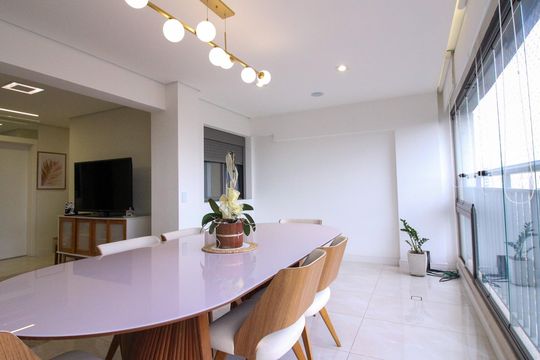 Varanda Gourmet de apartamento para alugar com 3 quartos, 122m² em Vila Independencia, São Paulo