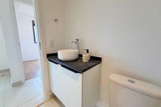 Banheiro de apartamento para alugar com 2 quartos, 58m² em Chácara Santo Antônio (zona Sul), São Paulo