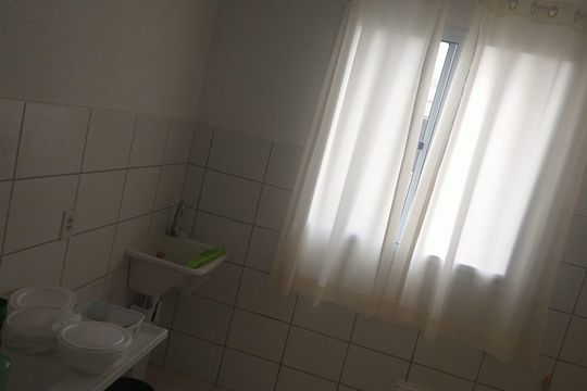 Cozinha de apartamento para alugar com 2 quartos, 47m² em Nacional, Contagem