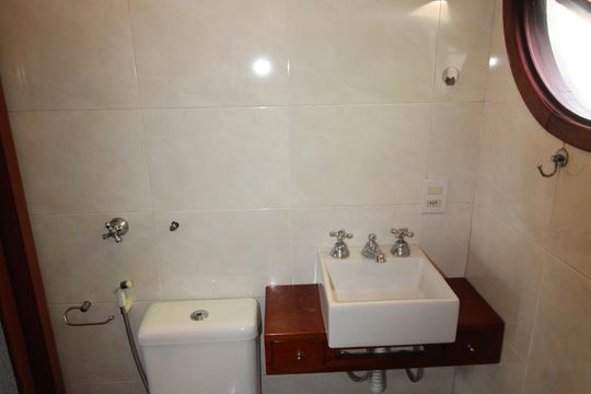 Banheiro da Suíte 2 de casa para alugar com 4 quartos, 217m² em Jardim Bela Vista, São José dos Campos