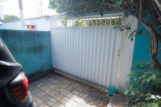 Garagem de casa para alugar com 3 quartos, 140m² em Campo Grande, Rio de Janeiro