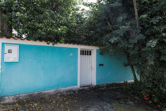 Fachada de casa para alugar com 3 quartos, 140m² em Campo Grande, Rio de Janeiro