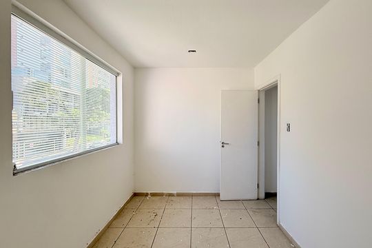 Quarto 4 de casa para alugar com 4 quartos, 173m² em Jardim das Acacias, São Paulo
